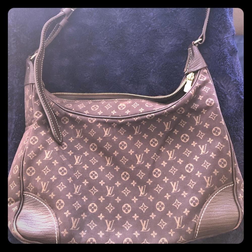 Louis Vuitton bag authentic